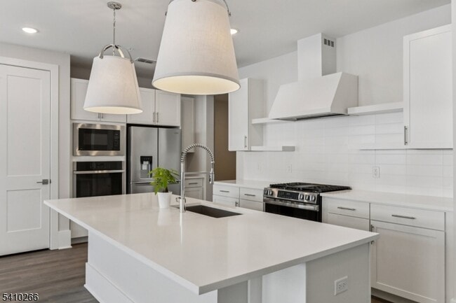 Building Photo - 179 Jasmine Dr