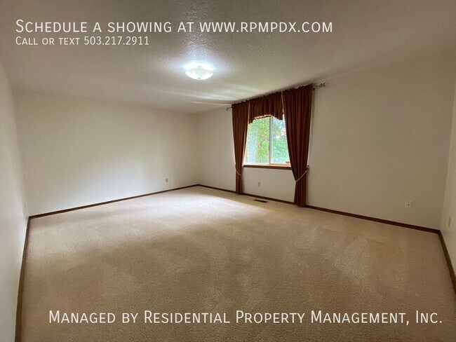 Building Photo - 7950 SW 135th Ave