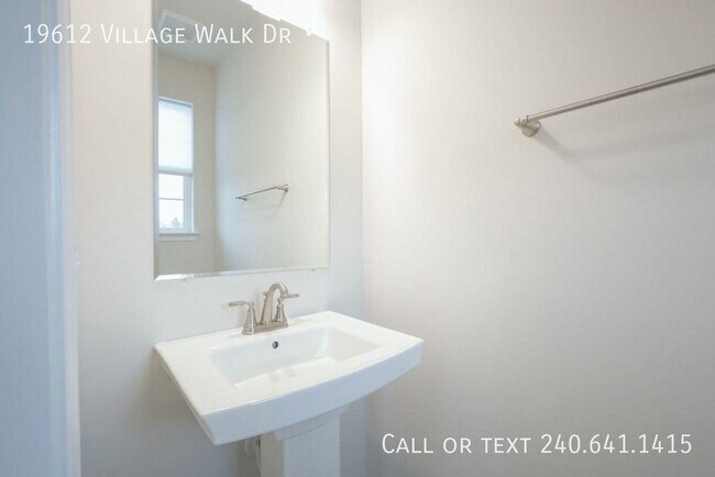 Building Photo - 19612 Village Walk Dr
