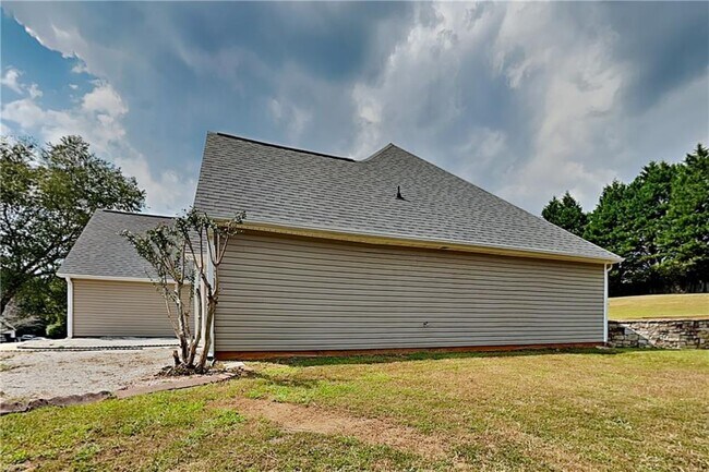 Building Photo - 1625 Alcovy River Dr