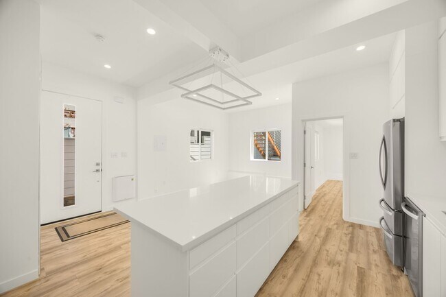 Building Photo - 3049-3051 Clement Street (1356rc)