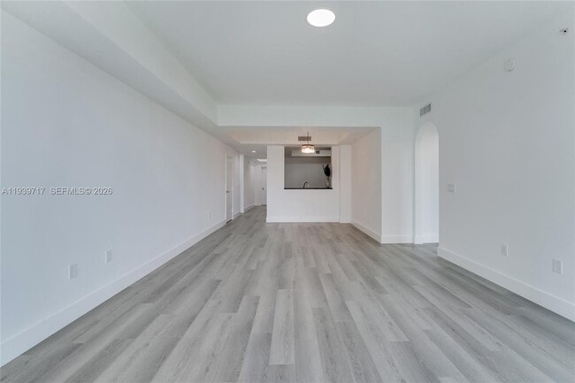 Building Photo - 3340 NE 190th St