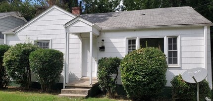 Building Photo - 3 Bedroom 1 Bathroom House