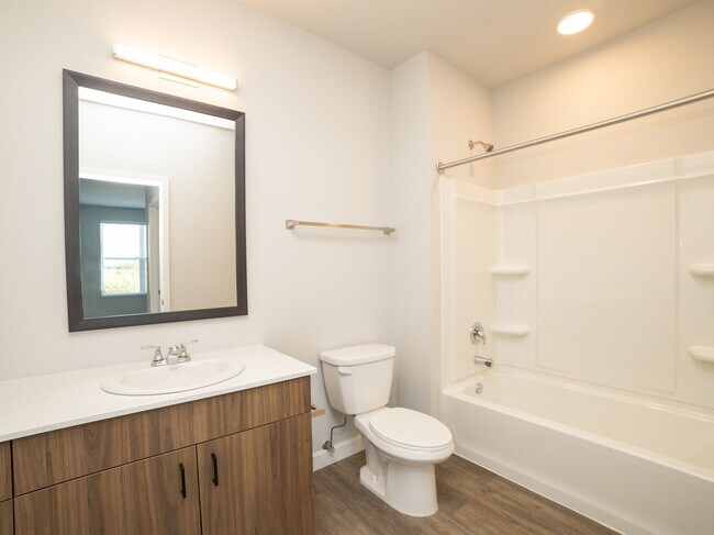 Building Photo - 14820 Wallin Dr