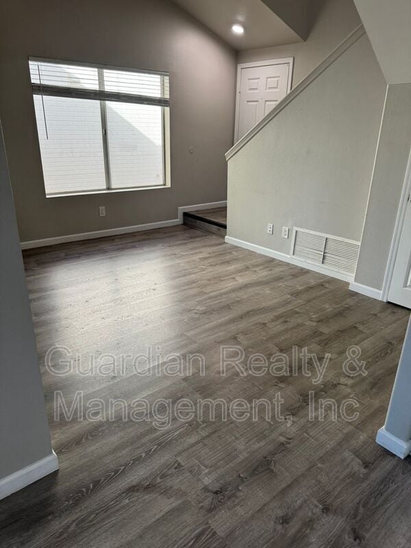Building Photo - 2335 W Desiree Ln