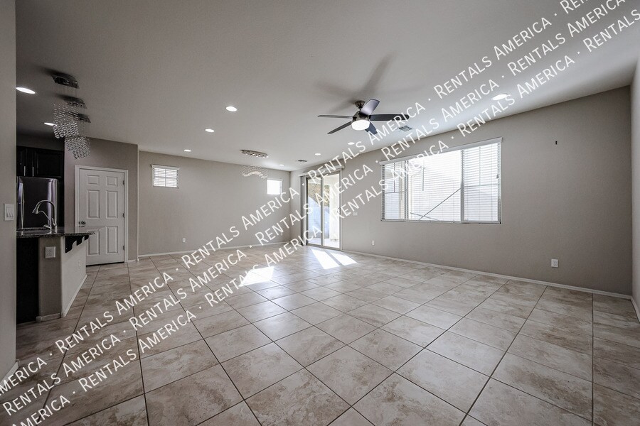 Building Photo - 270 N Scott Dr