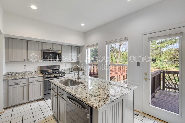Building Photo - 21217 Millwood Square