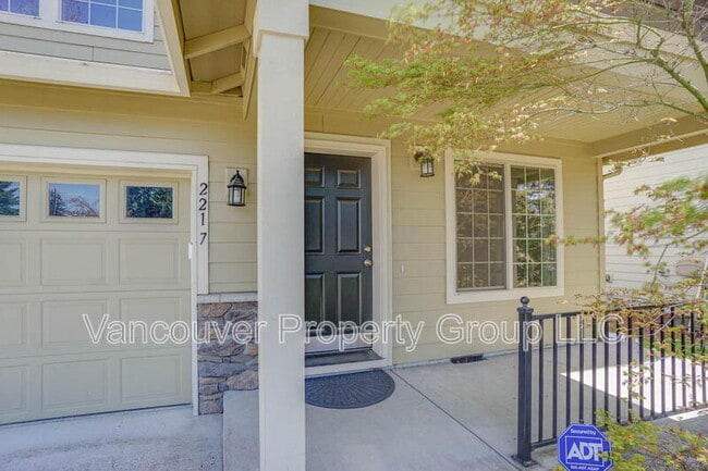 Building Photo - 2217 NE 94th Ct