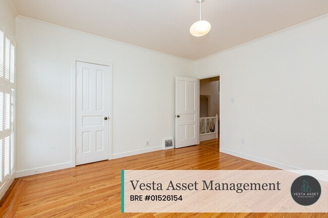 Building Photo - 1549 16th Ave