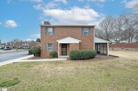 Building Photo - 97 Jamestowne Way