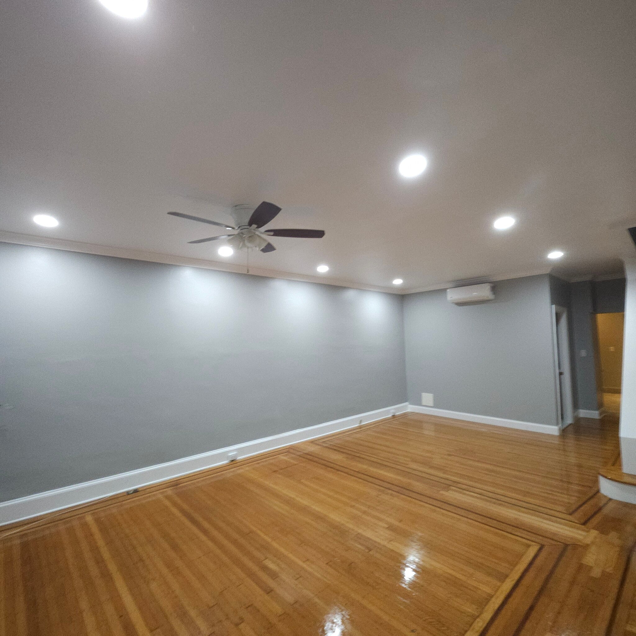 Building Photo - 214 Hermitage St