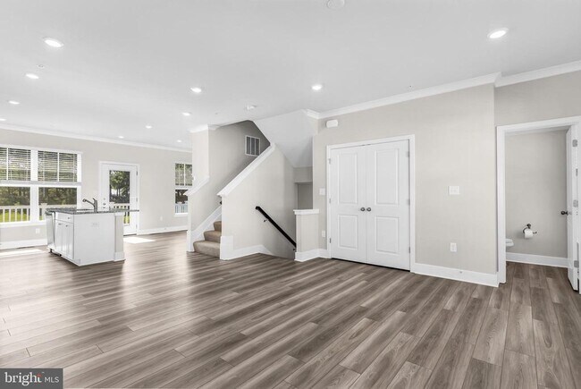 Building Photo - 2110 Winterberry Ln