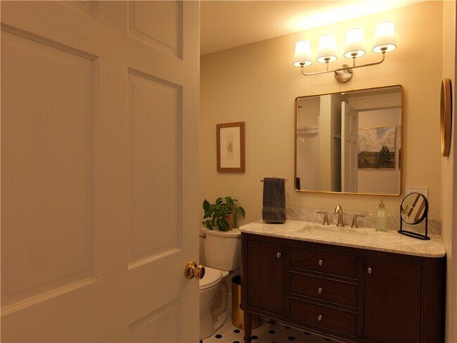 Building Photo - 5 Bevins Rd