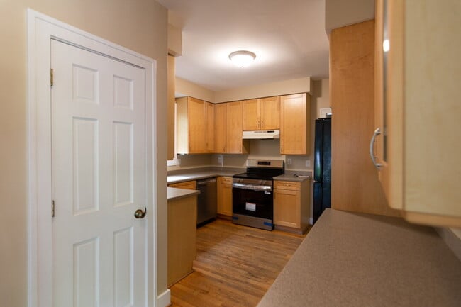 Building Photo - 26 Bagwell Ave
