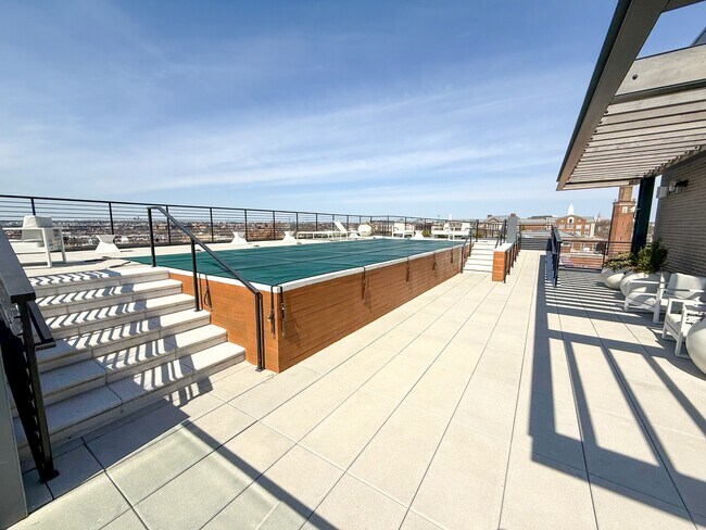 Building Photo - 1625 Eckington Pl NE