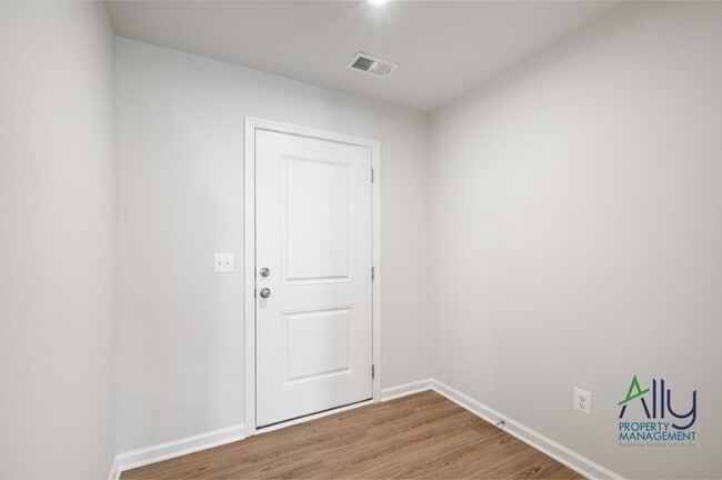 Building Photo - 44 Sophie Kathryn Dr