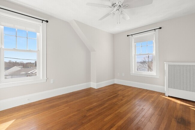 Building Photo - 42 Phillips Rd