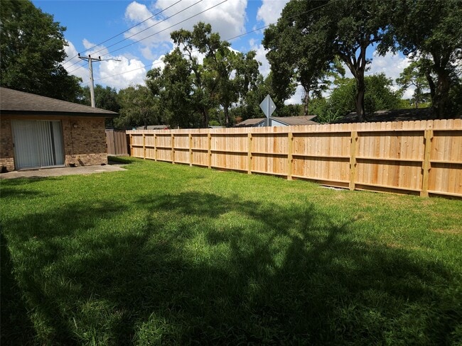 Building Photo - 1546 Ramada Dr