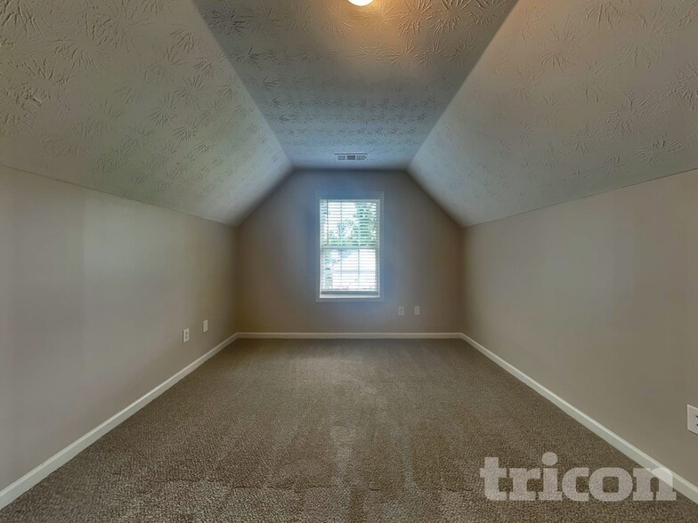 Building Photo - 40 Halley Ct