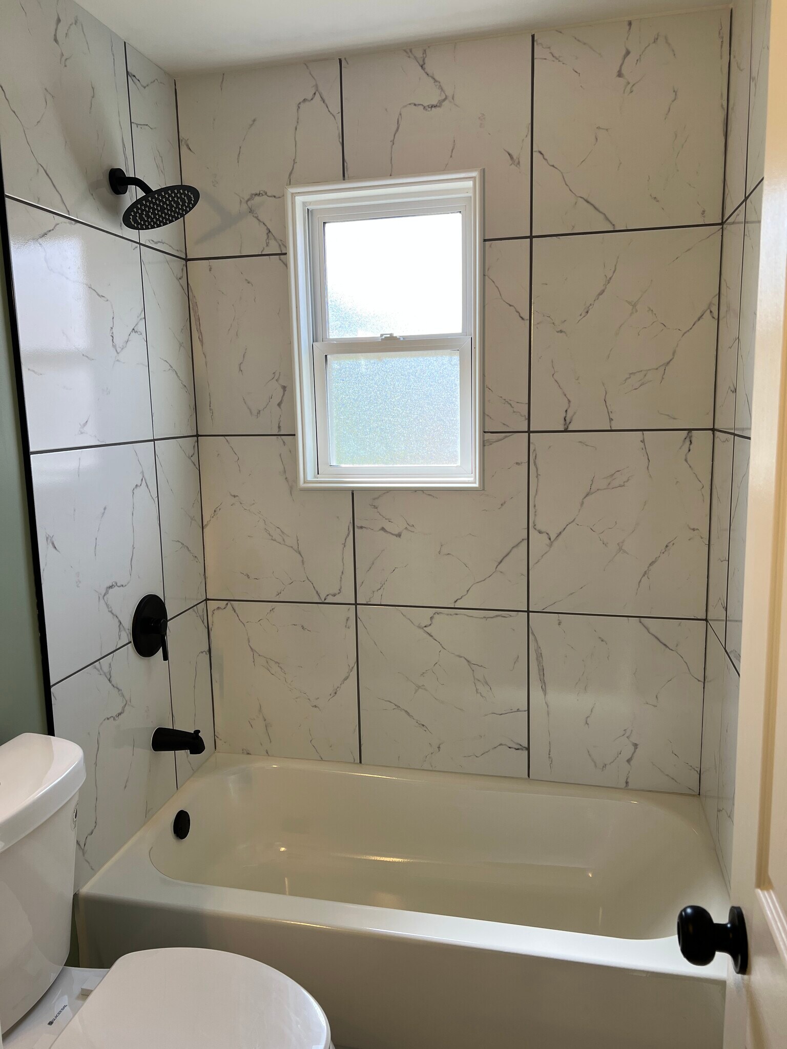 Master Bathroom - 3014 Maywood Ave