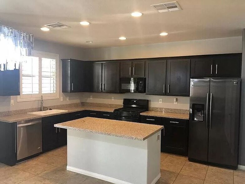 Open Floor Plan - 263 Garden Trellis Ct