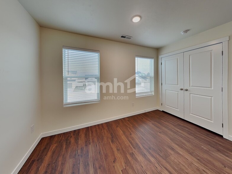 Building Photo - 9503 W Bowie Ct