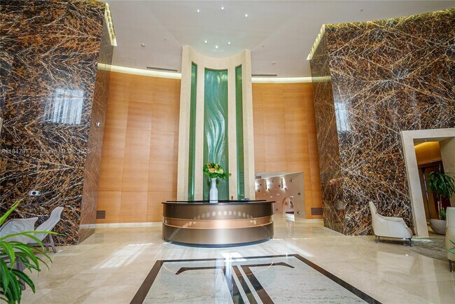 Building Photo - 15901 Collins Ave