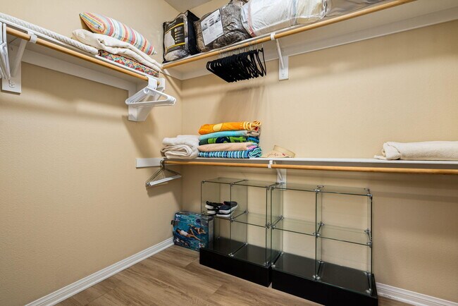 Building Photo - 60268 Sweetshade Ln