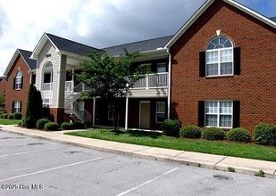 Building Photo - 2074 Old Firetower Rd