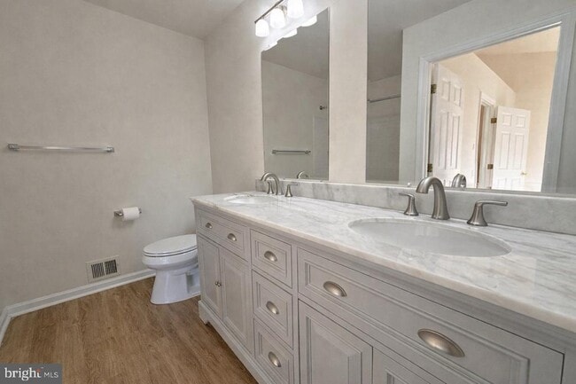 Building Photo - 1191 Cypress Tree Pl