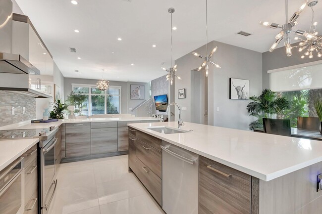 Building Photo - 4010 NW 18th Way