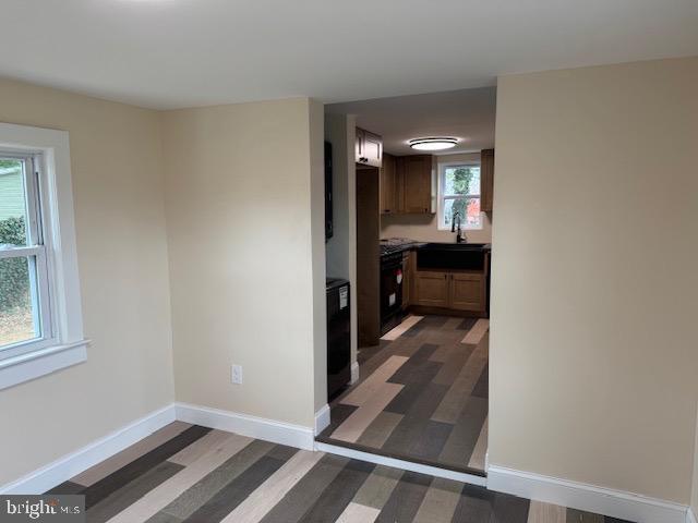 Building Photo - 2185 E Wheat Rd