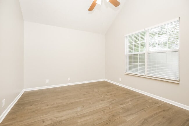 Building Photo - 1007 Lassiter Dr