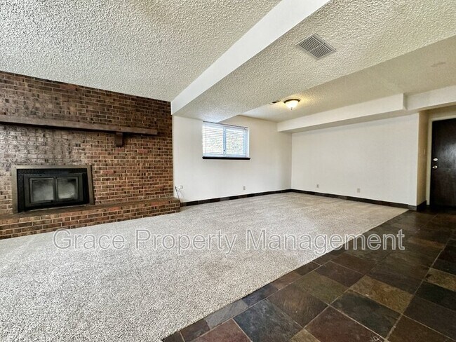 Building Photo - 1762 Ura Ln