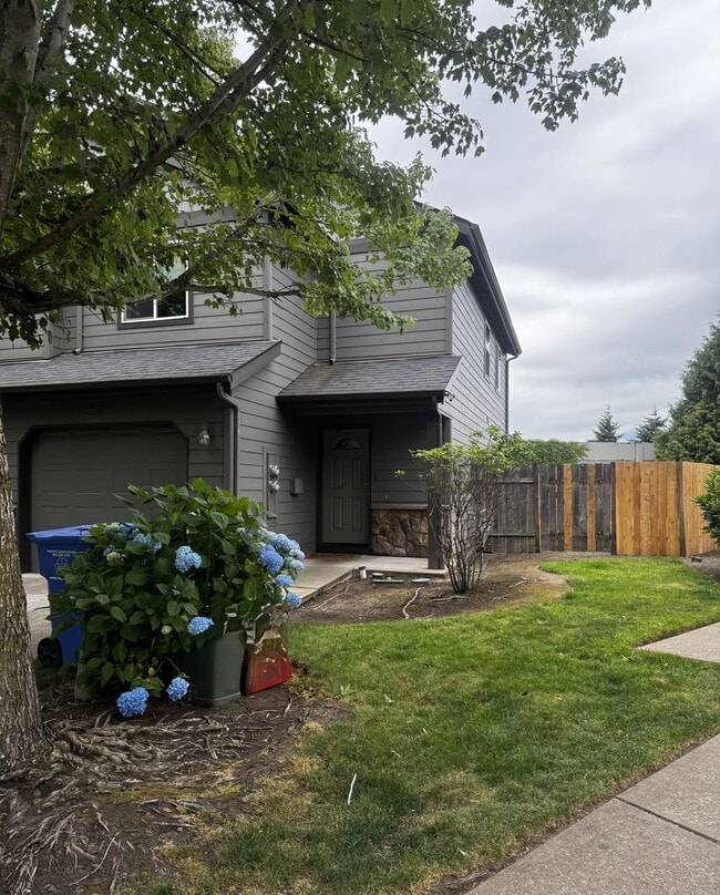 Building Photo - 3515-3517 Fisher Ct NE Salem, OR 97305