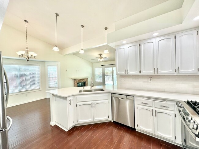 Building Photo - Wonderful Single-Story Home on Spacious Corner Lot with Privately Fenced Yard Space & Attached-Tw...