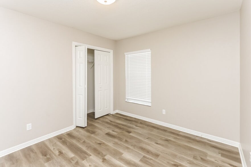 Building Photo - 2514 Allwood Ave