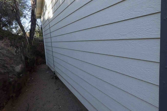 Building Photo - 222 Westridge Dr