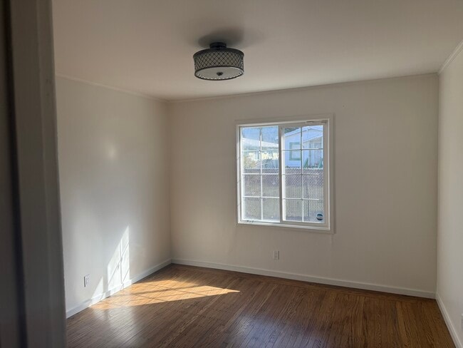 Building Photo - 1234 81st Ave