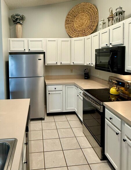 Building Photo - 26 Talavera Ct