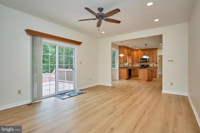 Building Photo - 8695 Ruby Rise Pl