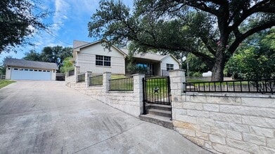 Building Photo - 3330 Bob White Ln