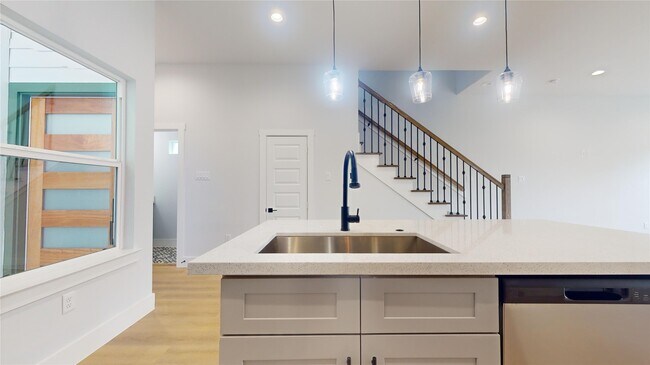 Building Photo - 12262 Kirkgard Dr
