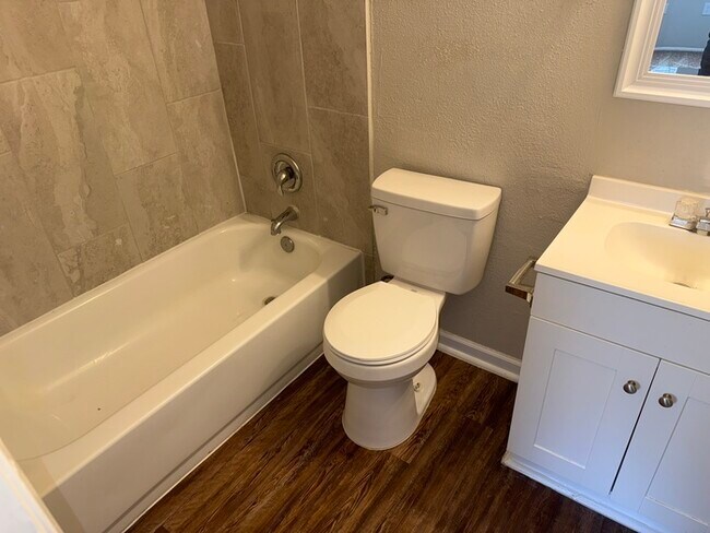 Building Photo - 6011 Little Brandywine Crk