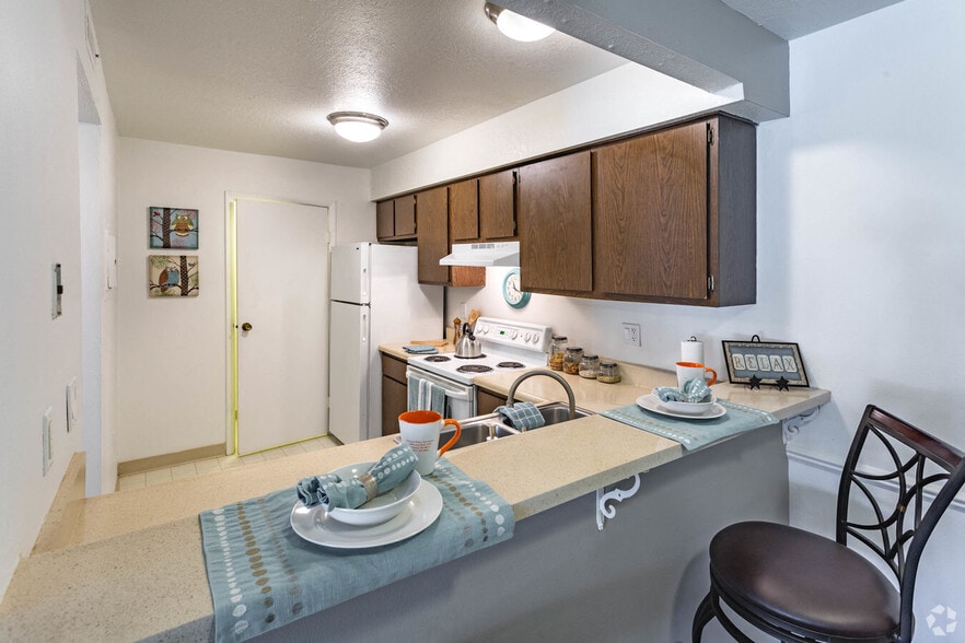 Building Photo - Evergreen Park Townhomes and Apartments