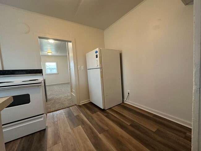 Building Photo - 2bed, 1bath 1,000sq.ft. home in Caldwell