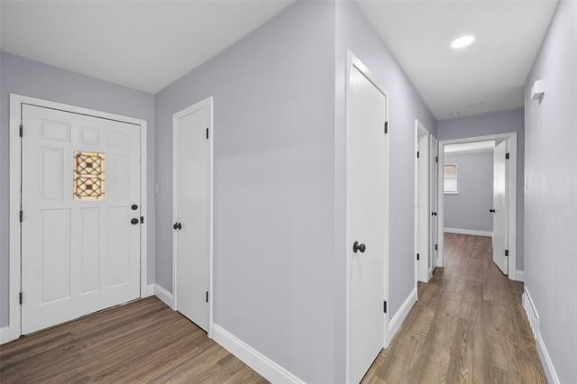 Building Photo - 4409 Wedgmont Cir S