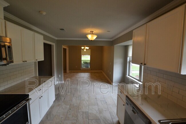 Building Photo - 3147 Little Farms Dr