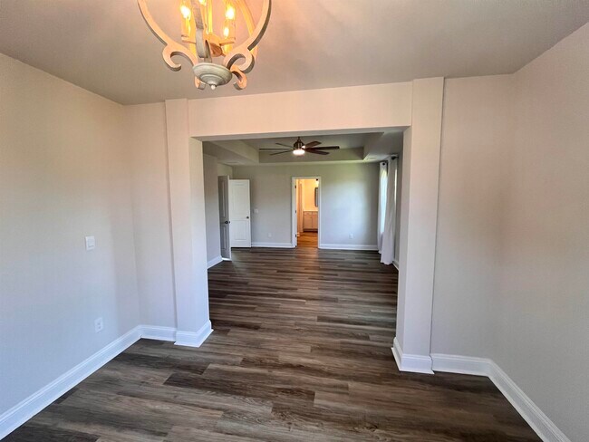 Building Photo - 575 Chatham Ct NW