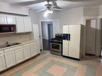 Building Photo - 151 High St